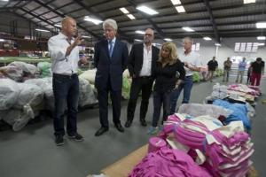 Bill Clinton in Hatian Factory